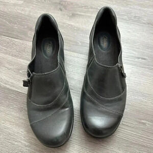 Clarks Women's Channing Ann Slip-On Loafer-Size 10M *NWOB*